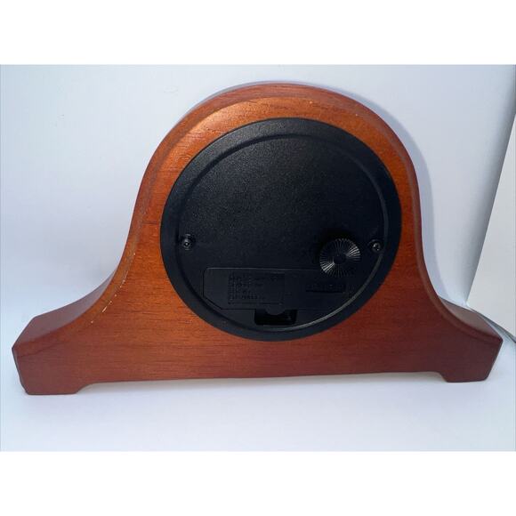 Vintage Micheal C. Fina Fifth Avenue Wood Desk Clock - Picture 2 of 5